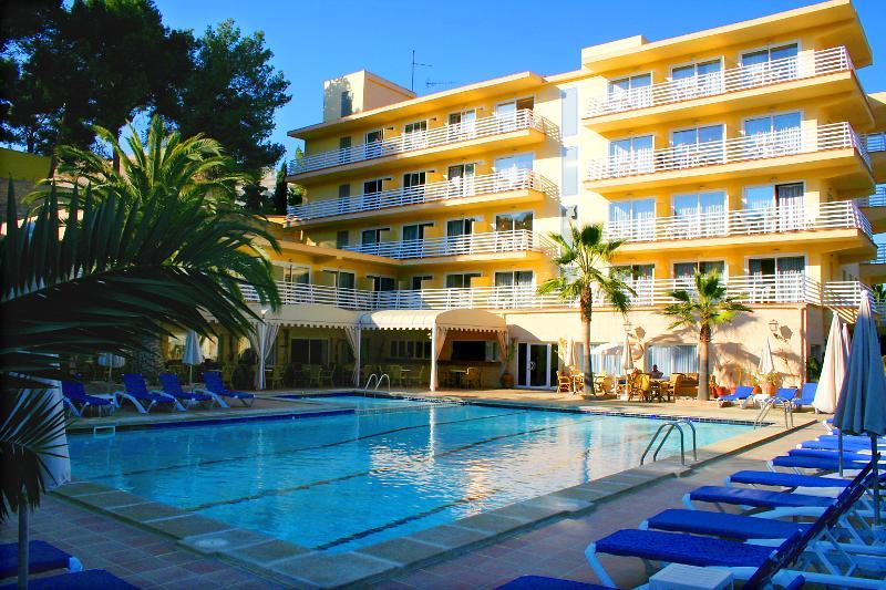 Hotel Roc Oberoy - Adults Only Peguera Exterior foto